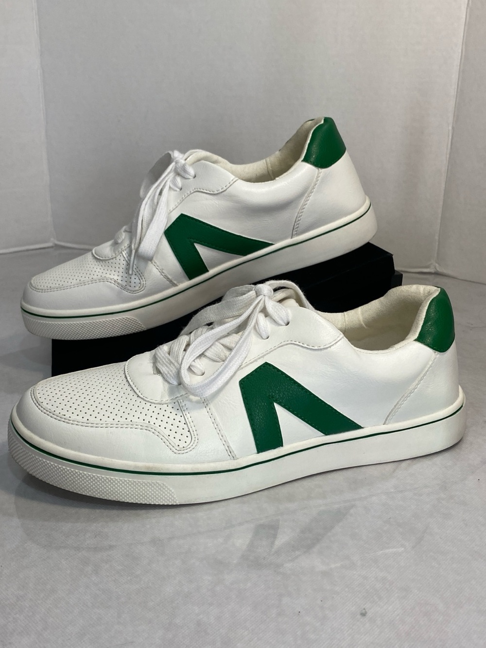 NEW MIA GS1304-4 Retro Court Sneakers White Green Lace Up Women’s 9